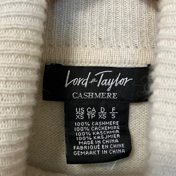 Lord & Taylor Black and Off White Ivory 100% Cashmere Turtleneck Sweater - Picture 2 of 3
